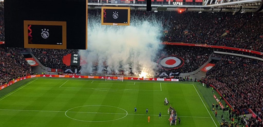 Sfeerfoto's van Ajax tegen Feyenoord