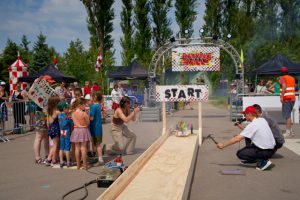 Eerste editie Recycle Rally Cup brengt duurzaam racen naar Jeugdland Amsterdam