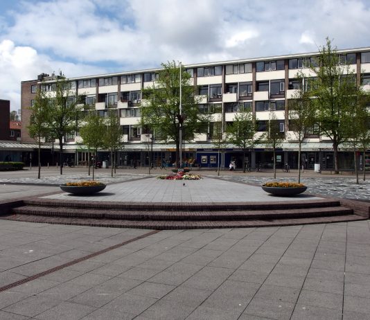 SAMENWERKING STUDENTEN VU EN BEWONERS NIEUW-WEST SAMENWERKING STUDENTEN VU EN BEWONERS NIEUW-WEST