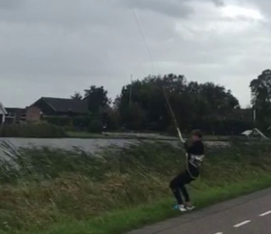 Kite avonturiers op de Amstel (don't try this at home)