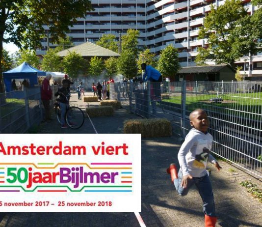Feest bij kinderboerderij de Gliphoeve tijdens viering 50 jaar Bijlmer Feest bij kinderboerderij de Gliphoeve tijdens viering 50 jaar Bijlmer