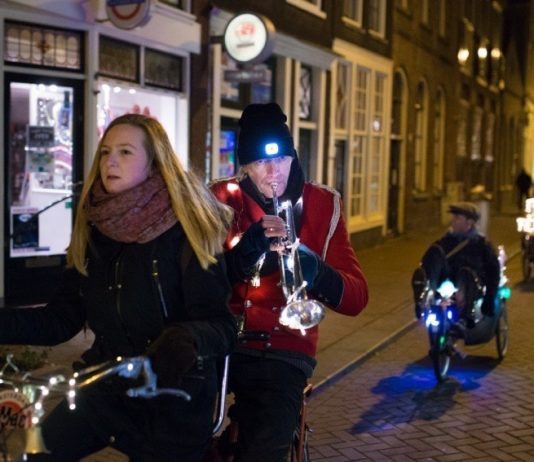 Amsterdam Light Parade door Amsterdam-West Amsterdam Light Parade door Amsterdam-West
