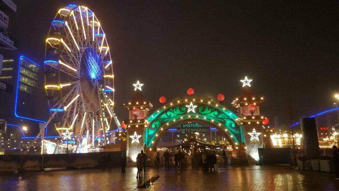 Al ruim 85.000 bezoekers tijdens Amsterdamse Winterparade Al ruim 85.000 bezoekers tijdens Amsterdamse Winterparade
