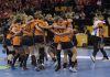 Oranje wint knap de bronzen plak na overwinning op Zweden Oranje wint knap de bronzen plak na overwinning op Zweden