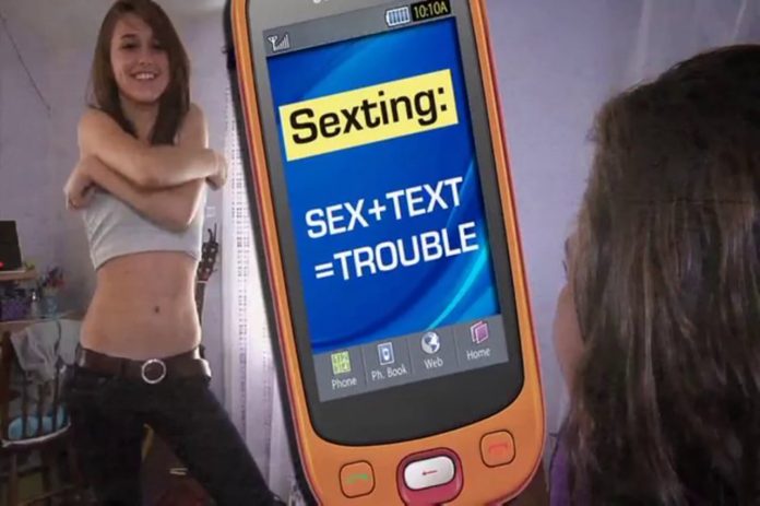Bewustwordingscampagne ouders tegen risico’s social media en sexting bij kinderen Bewustwordingscampagne ouders tegen risico’s social media en sexting bij kinderen