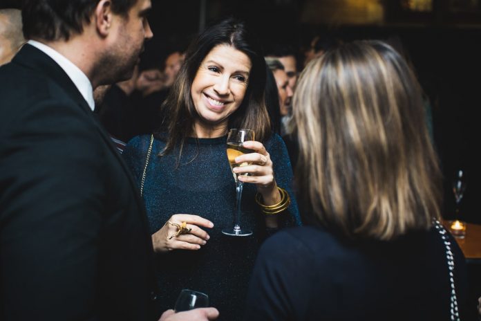 Conservatorium hotel opent Festive Season met kerstboomceremonie Conservatorium hotel opent Festive Season met kerstboomceremonie