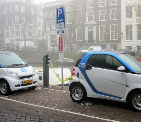 Bedrijfsjaar 2017: car2go groeit sterk en breidt marktleiderschap uit Bedrijfsjaar 2017: car2go groeit sterk en breidt marktleiderschap uit