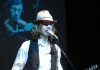 BECK MET ZELDZAME CLUBSHOW NAAR NEDERLAND
