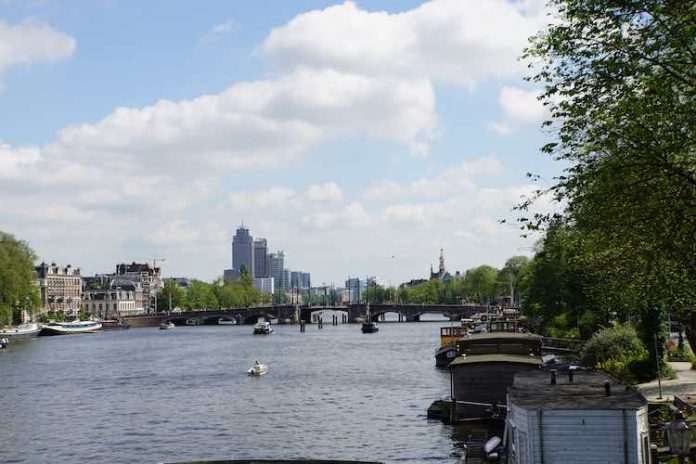 Rivier-amstel-brug-de nieuwe c2 Blog: leuke dingen te doen in Amsterdam dinsdag 20 februari