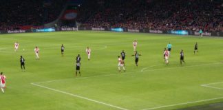 Ajax buigt 0-1 achterstand tegen NAC om naar 3-1 zege Ajax buigt 0-1 achterstand tegen NAC om naar 3-1 zege