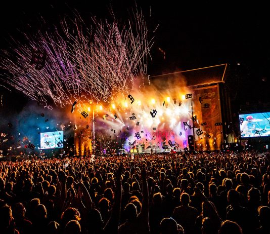SIMPLE MINDS, JOHN HIATT EN KING KING BEVESTIGD VOOR BOSPOP