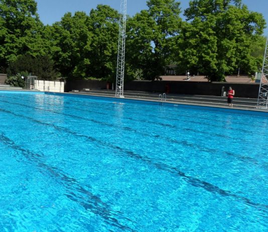 Aftellen buitenzwemmers ‘De Mirandabad’ weer begonnen Aftellen buitenzwemmers ‘De Mirandabad’ weer begonnen