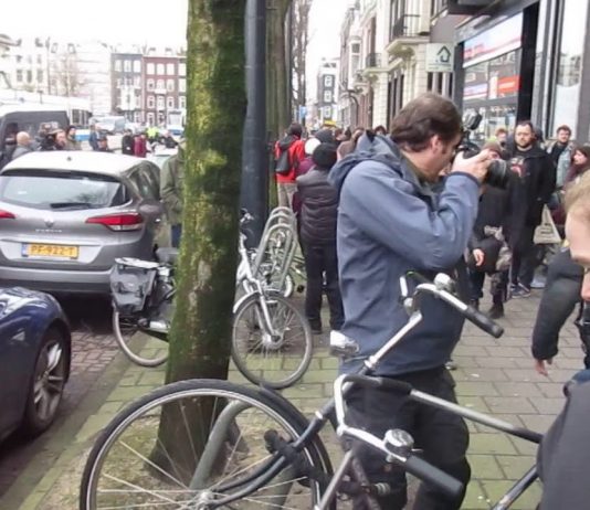 Foto’s, video’s en verhaal: Pegida demonstratie Amsterdam