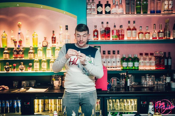 Zeer geslaagde openingseditie ‘NK 30 seconds’ in Bar Broker Zeer geslaagde openingseditie ‘NK 30 seconds’ in Bar Broker