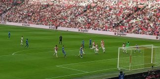 Nipte zege Ajax tegen Heracles Almelo Nipte zege Ajax tegen Heracles Almelo
