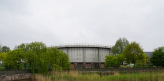 Stutterheim reageert op boze brief ‘De Westergasfabriek is Rupsje Nooitgenoeg’ Stutterheim reageert op boze brief 'De Westergasfabriek is Rupsje Nooitgenoeg'