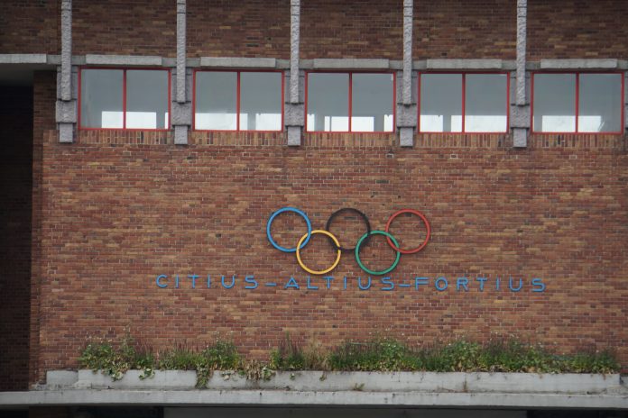TWEEDE REEKS OLYMPISCHE SPORTWEEK GESTART IN OLYMPISCH STADION TWEEDE REEKS OLYMPISCHE SPORTWEEK GESTART IN OLYMPISCH STADION