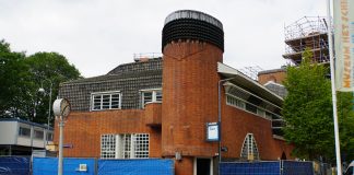 Boek over geschiedenis en restauratie van Het Schip