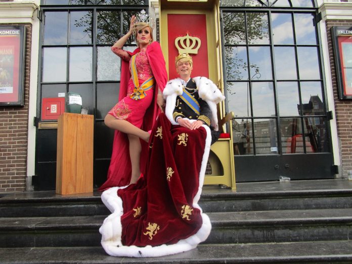 Queers Café laat zich niet van de wijs brengen Queers Café laat zich niet van de wijs brengen