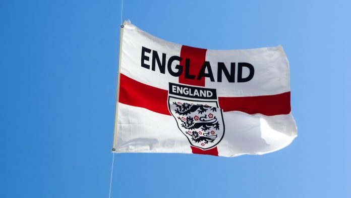 Volle Ierse pub in Amsterdam ziet Engeland winnen van Zweden Volle Ierse pub in Amsterdam ziet Engeland winnen van Zweden