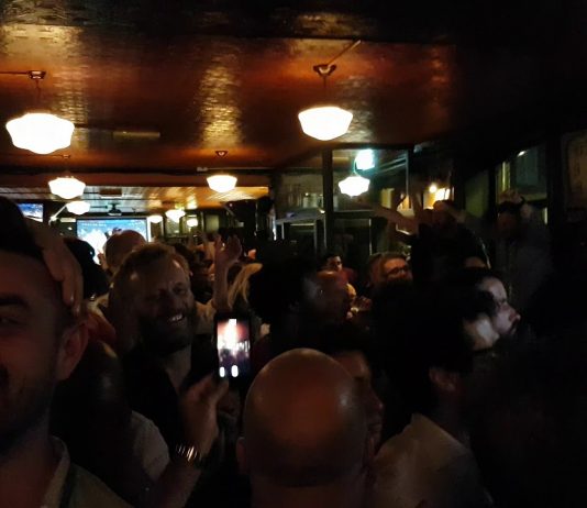 PUBS IN AMSTERDAM WAAR JE ENGELAND TEGEN KROATIЁ KUNT KIJKEN PUBS IN AMSTERDAM WAAR JE ENGELAND TEGEN KROATIЁ KUNT KIJKEN