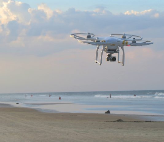 Wereldrecord zelf vliegende drones in één zwerm Wereldrecord zelfvliegende drones in één zwerm