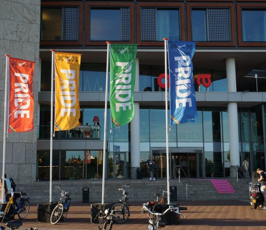 Engelse en Amerikaanse creatieve artiesten debuteren in Amsterdam