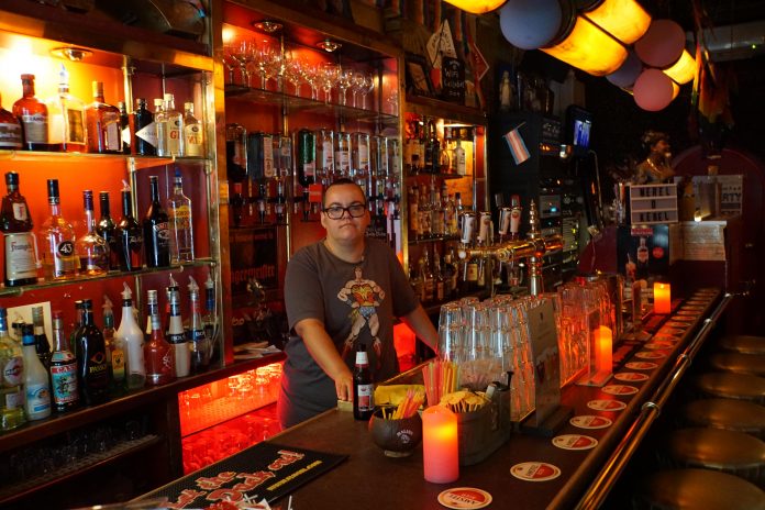 Amsterdamse heldenexpositie Transgenders en Drag Queens maand verlengd