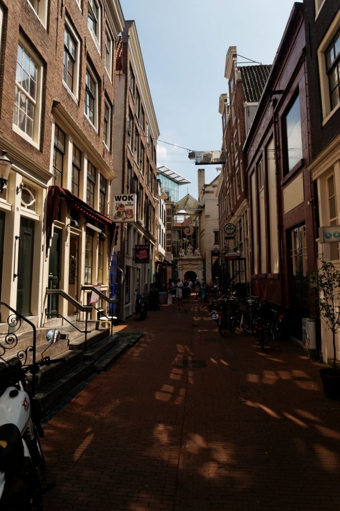 Verdacht voorwerp in de Voetboogstraat blijkt explosief Verdacht voorwerp in de Voetboogstraat blijkt explosief