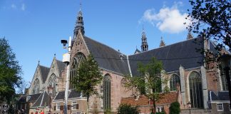 Oude Kerk als tempel voor muziek en kunstwerk