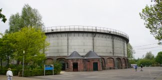 Opening project 1024 zonnepanelen op het dak van de Gashouder Opening project 1024 zonnepanelen op het dak van de Gashouder