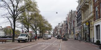 Feestelijke opening vernieuwde Amstel tussen Munt en Blauwbrug Feestelijke opening vernieuwde Amstel tussen Munt en Blauwbrug