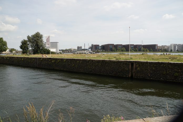 Een gezongen noodkreet van een dapper Amsterdams kinderkoor Een gezongen noodkreet van een dapper Amsterdams kinderkoor