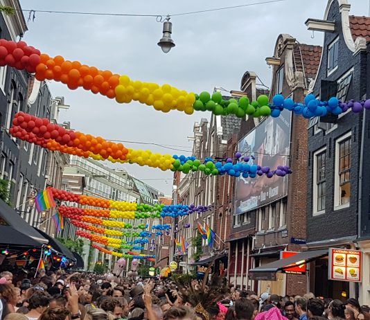 In actie tegen geweld en homofobie in Den Haag In actie tegen geweld en homofobie in Den Haag