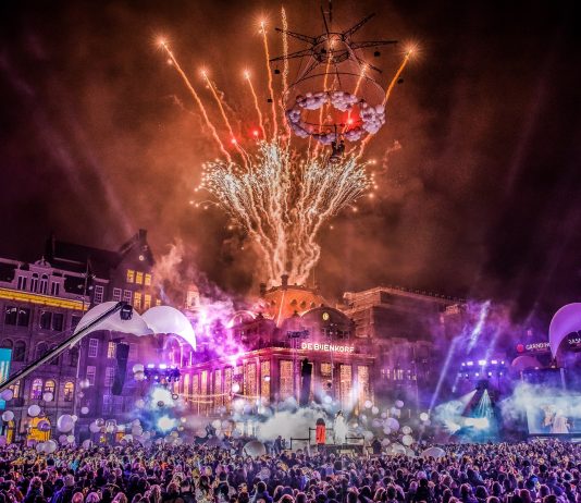 Bekijk live de elfde editie van Turn on the Lights Bekijk live de elfde editie van Turn on the Lights