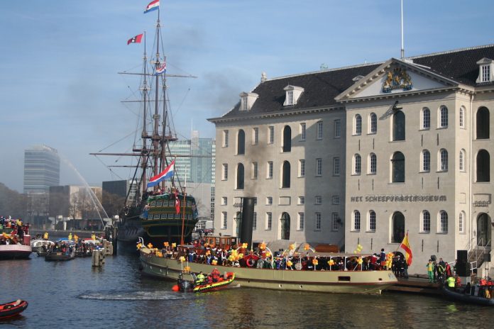 Sinterklaas in Amsterdam: 80e sintintocht in Amsterdam op 18 november Sinterklaas in Amsterdam: 80e sintintocht in Amsterdam op 18 november