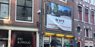 ADM-Sympathisanten kraken uit protest pand in de binnenstad ADM-Sympathisanten kraken uit protest pand in de binnenstad Op zondag 28 oktober hebben een aantal ADM-sympathisanten een pand gekraakt op de wallen, Oudekerksplein 30. Dat heeft de facebook-groep ADM Amsterdam middels een persbericht op diezelfde FB pagina bekend gemaakt.