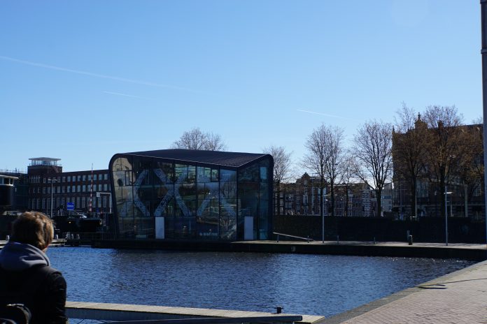 Amsterdam in de Steigers – Zes gebiedstransformaties onder de loep