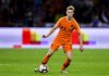PSG wil 75 miljoen euro voor Frenkie de Jong bieden PSG wil 75 miljoen euro voor Frenkie de Jong bieden