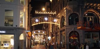 Amsterdam kreeg er het afgelopen jaar 10 duizend inwoners bij Amsterdam kreeg er het afgelopen jaar 10 duizend inwoners bij