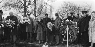 Zondag in Amsterdam: Nationale Holocaust Herdenking – Voorheen Auschwitzherdenking Zondag in Amsterdam: Nationale Holocaust Herdenking – Voorheen Auschwitzherdenking