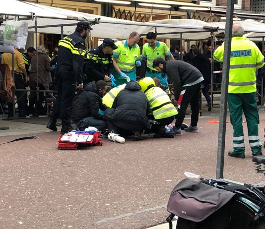 Commotie na Albert Cuyp steekpartij Commotie op Albert Cuyp na steekpartij