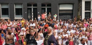 De Regenboog Groep op zoek naar vrijwillige buddy’s De Regenboog Groep op zoek naar vrijwillige buddy's