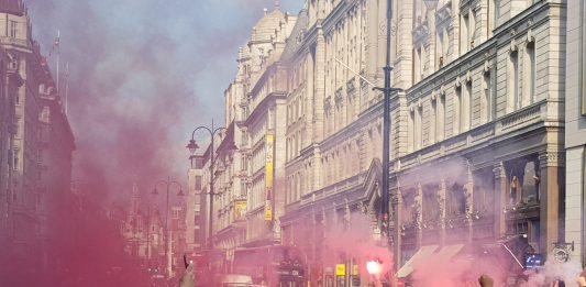 Opperbeste stemming Ajax-supporters in Londen