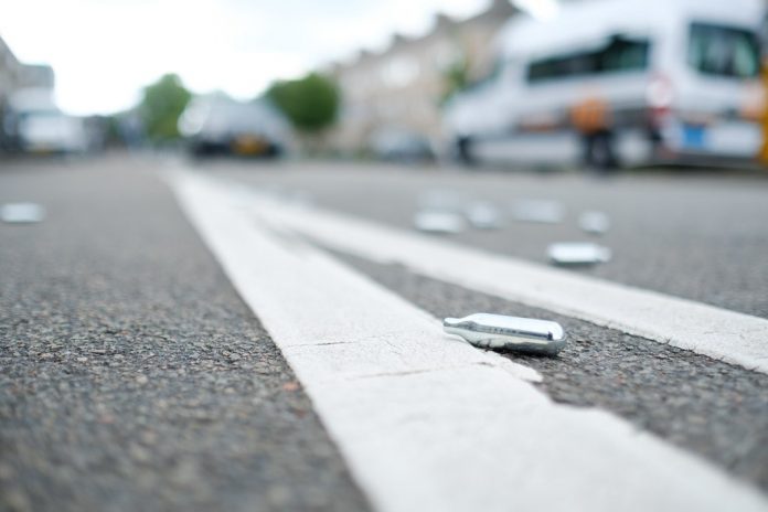 Partij van de Ouderen: Verbied gebruik van lachgas Partij van de Ouderen: Verbied gebruik van lachgas