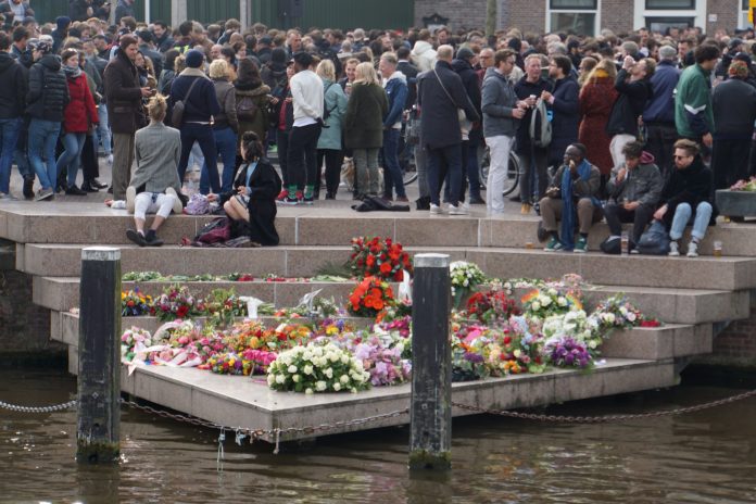 Amsterdam viert zondag volop bevrijding Amsterdam viert zondag volop bevrijding