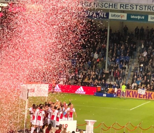 PRACHTIGE SFEERBEELDEN: AJAX KAMPIOEN 2018/2019 PRACHTIGE SFEERBEELDEN: AJAX KAMPIOEN 2018/2019