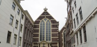 Debat over het Europese asielbeleid: De Grens Bereikt? Debat over het Europese asielbeleid: De Grens Bereikt?