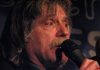 Drukt Johan Derksen nog steeds zijn snor? Drukt Johan Derksen nog steeds zijn snor? Drukt Johan Derksen nog steeds zijn snor? Het lijkt er wel op. Johan Derksen is nog steeds van harte welkom als hij mee wil doen aan het debat #SorryJohan, Time's Up in De Balie in Amsterdam over homofobie in het voetbal. Dat laat de organisatie weten. De voetbalanalist is uitgenodigd, maar heeft bedankt. Dat schrijft rtlboulevard.nl.