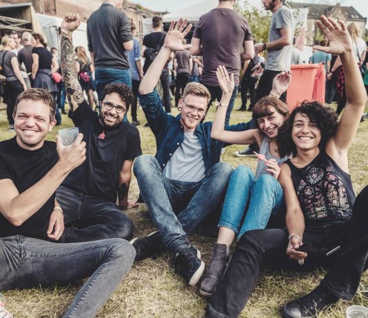 Succesvol Pure&Crafted festival komt naar Nederland Het Pure&Crafted festival komt voor het eerst naar Nederland. Na drie succesvolle edities in Berlijn strijkt het festival op zaterdag 28 september neer in Amsterdam. VTA stelde een aantal vragen aan de organisatie!
